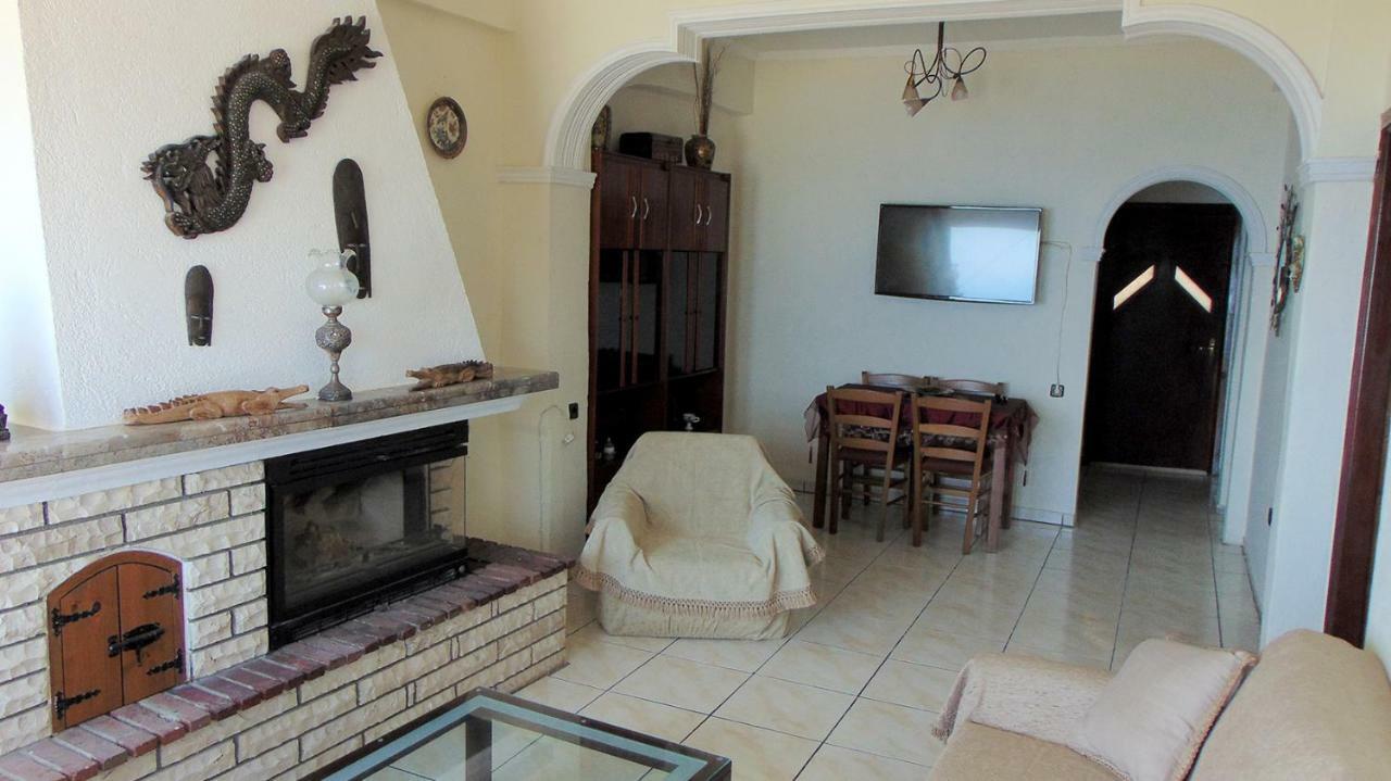 Appartamento Lakones View House Esterno foto