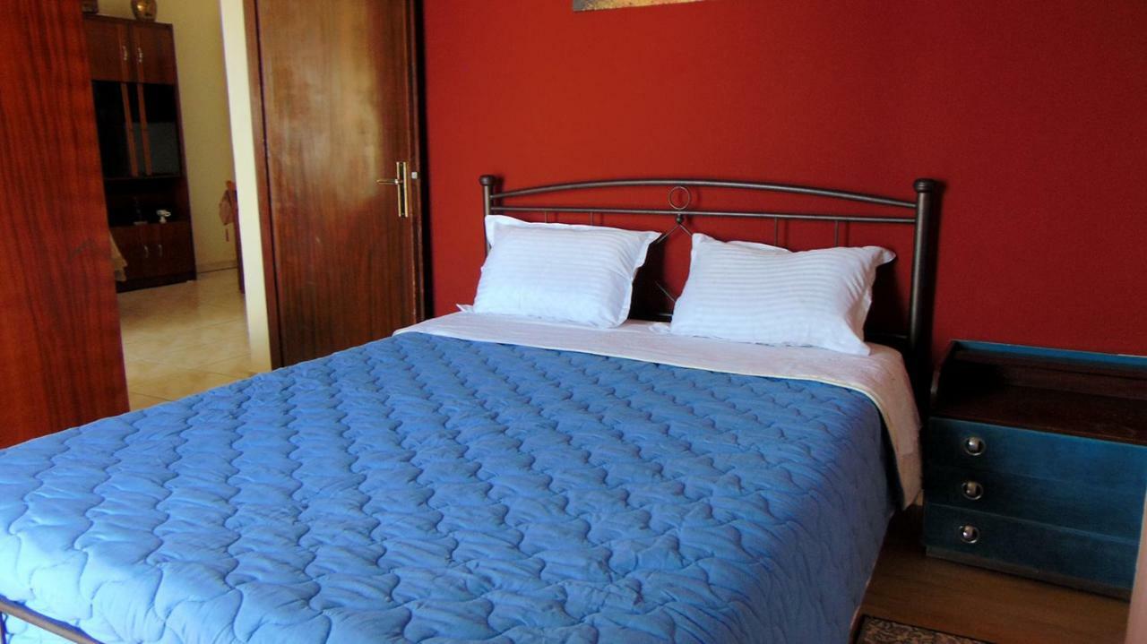 Appartamento Lakones View House Esterno foto