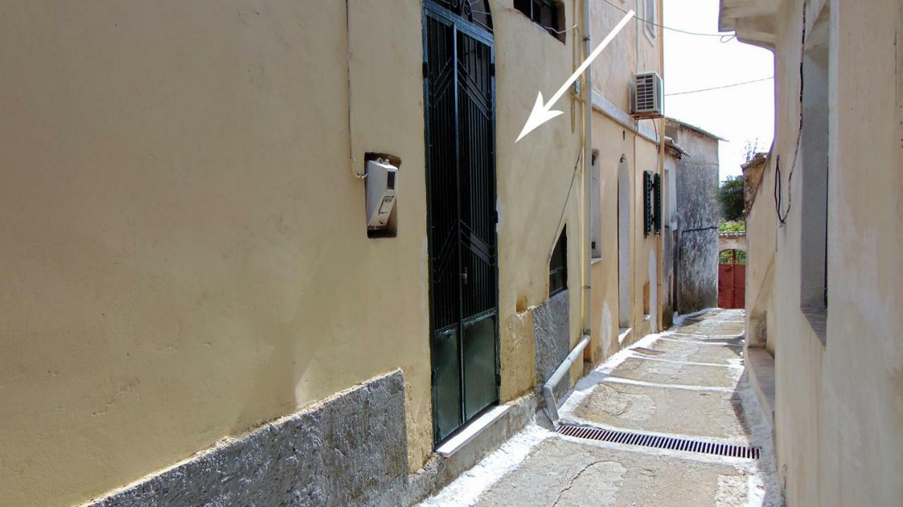 Appartamento Lakones View House Esterno foto